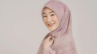 Pamer Foto Pria dan Beli Cincin Couple, Larissa Chou Isyaratkan Segera Lepas Masa Lajang