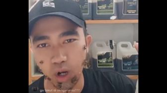 Viral Pedagang Madu Mirip Raffi Ahmad, Jualan di Live TikTok Sambil Dikelilingi Lebah