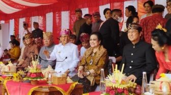 Tanggapan Koster Yang Diminta Megawati Untuk Tak Komersialkan Tari Bali di Hotel