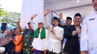 Lepas 1.152 Jemaah Calon Haji, Sutiaji Pesan Jaga Kesehatan