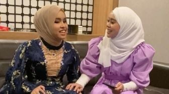 6 Potret Putri Ariani Foto Bareng Penyanyi Dangdut Tanah Air, Ada yang Lebih Dari Satu Kali