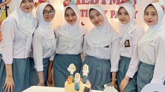 Menjawab Kebutuhan Hijab Anak Sekolah, Yasmin Salsabila Sukses Bangun Brand Tiebymin