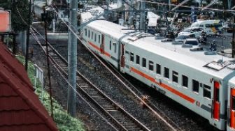 8 Arti Mimpi Ketinggalan Barang di Kereta: Lagi Galau Hingga Takut Dikhianati
