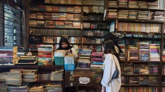 Taman Bacaan Hendra, Surga bagi Pencinta Buku di Bandung