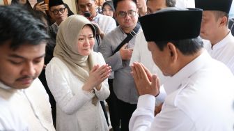 Bertakziyah ke Rumah Duka Desmond Gerindra, Prabowo: Mudah-mudahan Keluarga Tabah