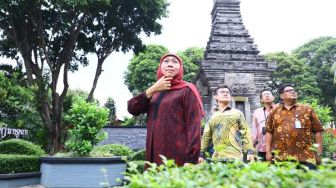 Gubernur Khofifah Tinjau Persiapan OIC-CA 2023 di Anjungan Jatim TMII