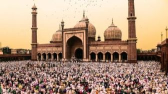 Khutbah Idul Adha Sebelum atau Sesudah Sholat Id? Begini Penjelasannya