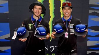 Glenn Coldenhoff dan Jeremy Seewer Membuat Yamaha bLU cRU Fans Experience MXGP Sumbawa 2023 Makin Istimewa