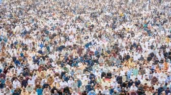 5 Amalan Sebelum Sholat Idul Adha: Takbir, Mandi hingga Jangan Makan