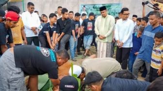Bobby Nasution Kurban 2 Ekor Sapi di Rumah Kolaborasi