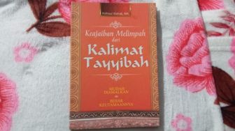 Ulasan Buku 'Keajaiban Melimpah dari Kalimat Tayyibah', Keutamaan Zikir