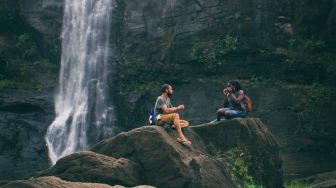 Langkah Kecil Peduli Lingkungan saat Berlibur dengan Fitur Carbon Offset