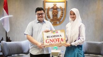 Terpilih Jadi Paskibraka Nasional, Siswi SMA 2 Pare Terima Hadiah dari Mas Dhito