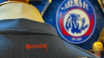 Mau Kayak Liverpool? Pro Kontra Jersey Baru Arema FC Cantumkan Jumlah Korban Tragedi Kanjuruhan