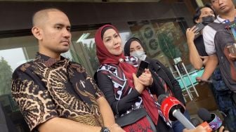 Datang ke PA Jakarta Selatan, Venna Melinda Kembalikan 101 Barang Ferry Irawan