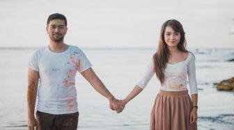 4 Alasan Zodiak Gemini dan Aquarius Merupakan Pasangan yang Serasi