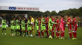 Forest Green, Klub Sepak Bola Putra Pertama di Inggris yang Resmi Dipimpin Pelatih Wanita