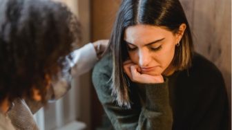 5 Tanda Kamu Memiliki Highly Sensitive Person, Pernah Merasakan?