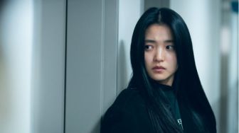 5 Alasan Pencinta Horor Harus Nonton Drama Revenant, Misterinya Dapet Banget