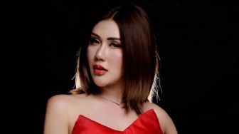 Dihujat Netizen saat Lepas Jilbab, Rey Utami: Itu Tanggungjawabku Pribadi ke Allah