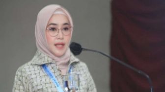 Sosok Putri Panji Gumilang, Calon Anggota DPR yang Turut Bela Sang Ayah