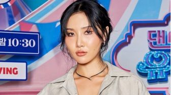 Aksi Panggungnya Dianggap Kurang Pantas, Hwasa MAMAMOO Dilaporkan ke Polisi