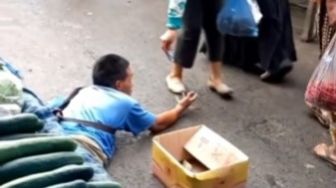 Viral Pengemis Pura-pura Cacat di Tengah Pasar, Pas Ketahuan Auto Normal