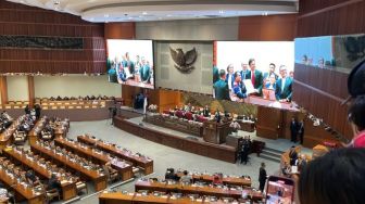 Komisi II DPR Sepakati Perubahan PKPU Soal Syarat Capres-Cawapres