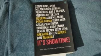 Potensi Manusia Tidak Terbatas dalam Buku 'It's Showtime!'