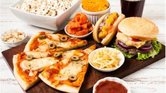 Kamu Mengalami Kecanduan Junk Food dan Sulit Berhenti? Lakukan 5 Tips Ini