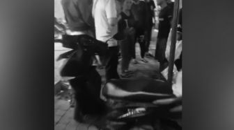 Pengendara Motor Berlumuran Darah Ditusuk di Jalan Ayahanda Medan, Apa yang Terjadi?