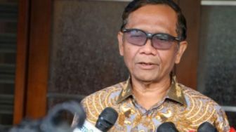 Jokowi Cuek Dihina Rocky Gerung, Mahfud MD Bandingkan dengan SBY: Mau Ngadu Diproses