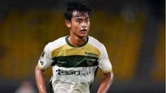 Bermain lawan Tokyo FC, Arhan Tak Hanya Tunjukkan Lemparan Maut Andalannya