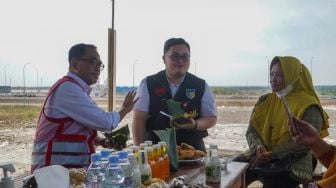 Menhub Makan Bareng Mas Dhito Cicipi Makanan Khas Kediri