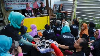 Kembangkan UMKM, Kowarteg Indonesia Gelar Pelatihan Pembuatan Brownies Lumer di Gresik