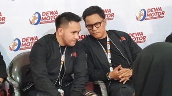 Bersama Arief Muhammad, Suami Jenita Janet Buka Bengkel yang Amanah dan Murah