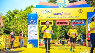 Jadi Ajang Olahraga dan Hiburan, Mantan Menperin Saleh Husin dkk Tuntaskan 10 Km di UI Half Marathon