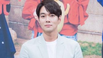 Aktor Lee Kyu Han akan Bergabung Membintangi Drama Korea Baru "Longing For You"