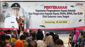 Komitmen Berantas Pungli, Ganjar Buat Pakta Integritas untuk Kepala Sekolah di Jateng