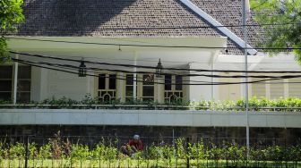 Suasana Rumah Guruh Soekarnoputra di Jalan Sriwijaya, Kelurahan Selong, Kebayoran Baru, Jakarta Selatan, Rabu (19/7/2023). [Suara.com/Alfian Winanto]