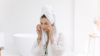 Jangan Keliru, Ini 5 Urutan yang Benar Perawatan Skincare di Pagi Hari