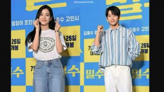 Reunian! Jisoo BLACKPINK dan Jung Hae In Bertemu di Premier "Smugglers"