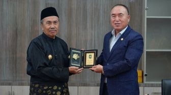 Riau Jajaki Pengembangan IT dengan Perwakilan Cyber University Korea Selatan