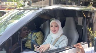 Cuek Dicap Arogan Setelah Lepas Cadar, Inara Rusli: Pada Ngomong Apa Sih?