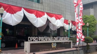 Tekan Polusi Udara Jakarta, Pegawai DPRD DKI ke Kantor Wajib Pakai Transportasi Publik Setiap Rabu