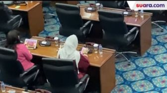 Sudah Berstatus Haji, Cinta Mega Dipecat Diduga Main Judi Slot: Gimana Menurut Hukum Islam?