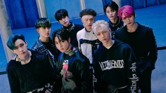 Dihadiri 60 Ribu Penonton, Stray Kids Guncang Panggung Lollapalooza di Paris