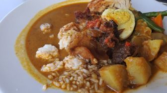 Tak Perlu Nyari ke Penang, Nasi Kandar Jadi Menu Makan Siang di Hotel Santika Batam