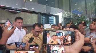 Diperiksa KPK Selama 10 Jam Soal Suap Jalur Kereta, Menhub Budi Karya Bilang Ini