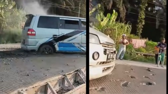 Viral Mobil Terjebak di Jalan Cor yang Masih Basah, Netizen Beri Komentar Menohok!